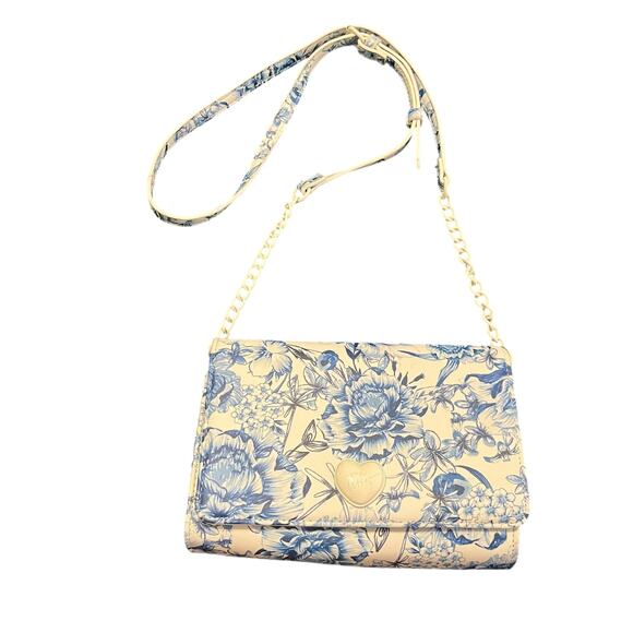 Betsey Johnson Sybil Floral Small Crossbody - Picture 1 of 5